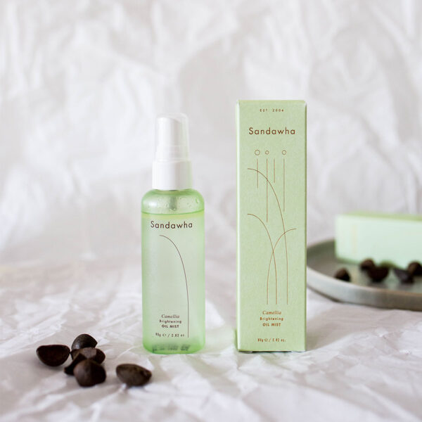 Camellia Brightening Oil Mist - Image 5